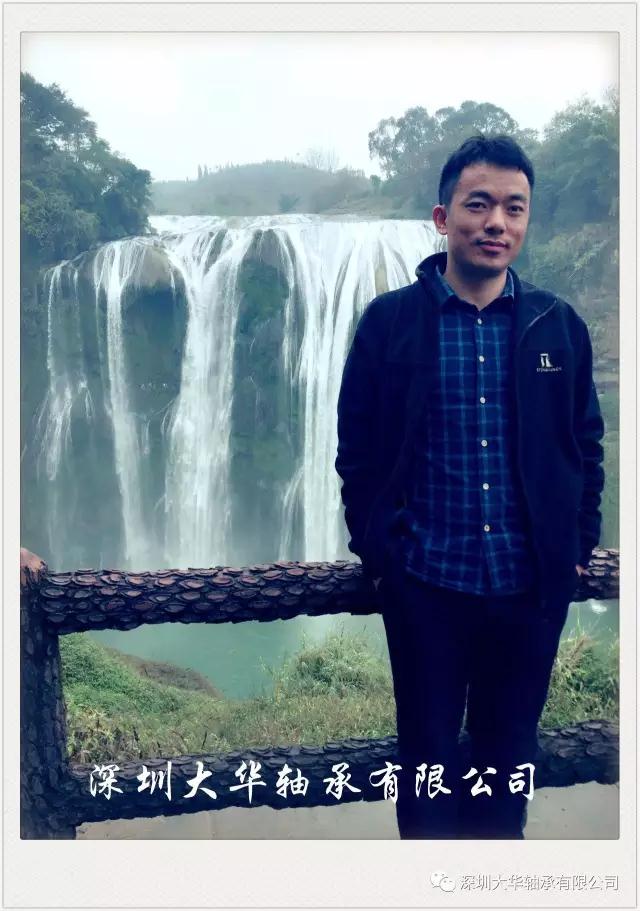 來一張浦經理的特寫，有沒有長得很像李彥宏？